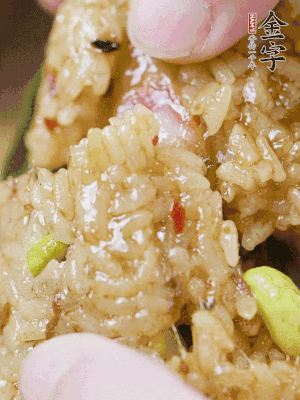 冷水下鍋煮3-4小時(shí)。