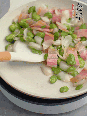 勾薄芡出鍋。