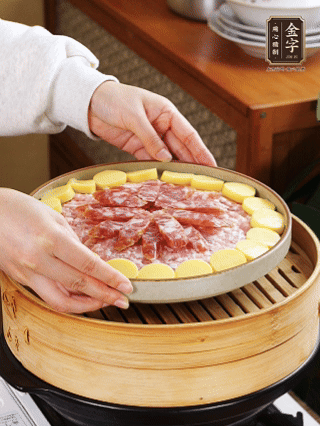 水開后上鍋蒸15分鐘。